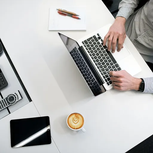 Effektive Nutzung von akustischen Stellwänden im Büro